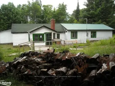 169 Whitehouse Road, Huntsville, On P1h 2j3