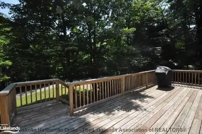 1059 Holiday Park Drive, Bracebridge, On P1l 1w9