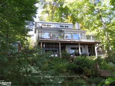 423 West Diamond Lake Road, Hastings Highlands, On K0l 2m0