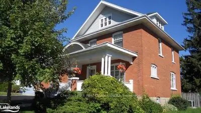 152 Trowbridge Street W, Meaford, On N4l 1g3