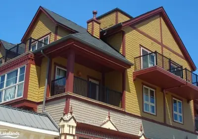 190 Jozo Weider Boulevard 360, Blue Mountains, On L9y 0v2