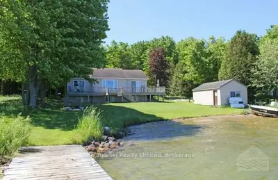 107 South Shores Road, Grey Highlands, ON N0C 1E0