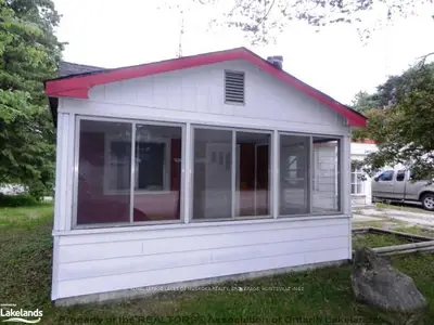 3 Bridge Street, Lake Of Bays, On P0b 1a0