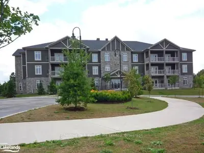 27 Beaver Street 106, Blue Mountains, On N0h 2p0