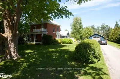 96 Napier Street W, Blue Mountains, On N0h 2p0