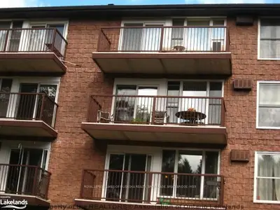 38 Monck Road 202, Bracebridge, On P1l 1p4