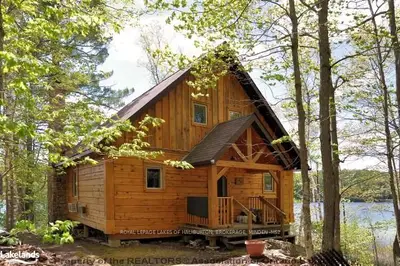 1048 The Beaten Path Lane, Minden Hills, On K0m 2k0