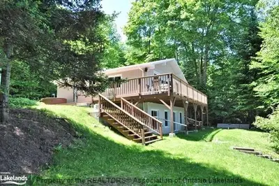 1011 Pickerel Lane, Highlands East, On K0m 2a0