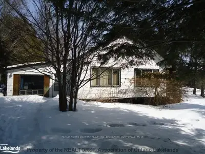 136 Brunel Road, Huntsville, On P1h 1r2