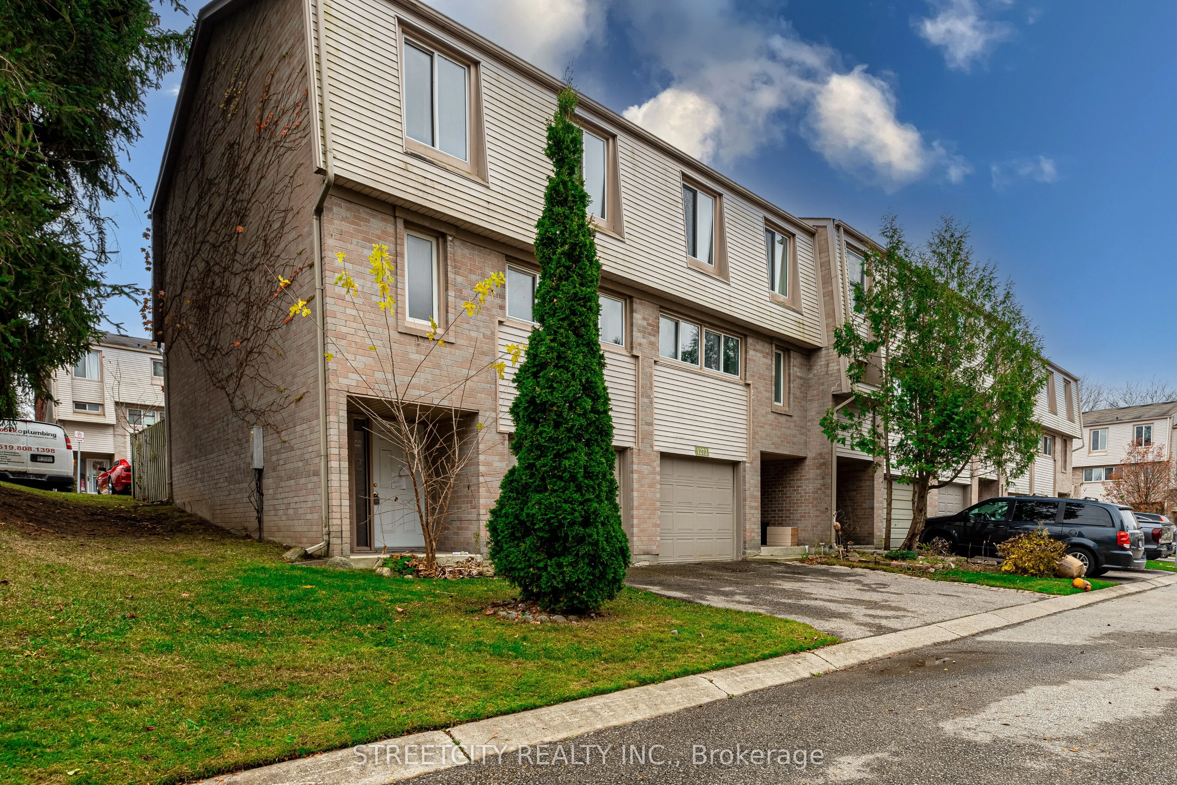 1274 Limberlost Road, London North, On N6g 3a5