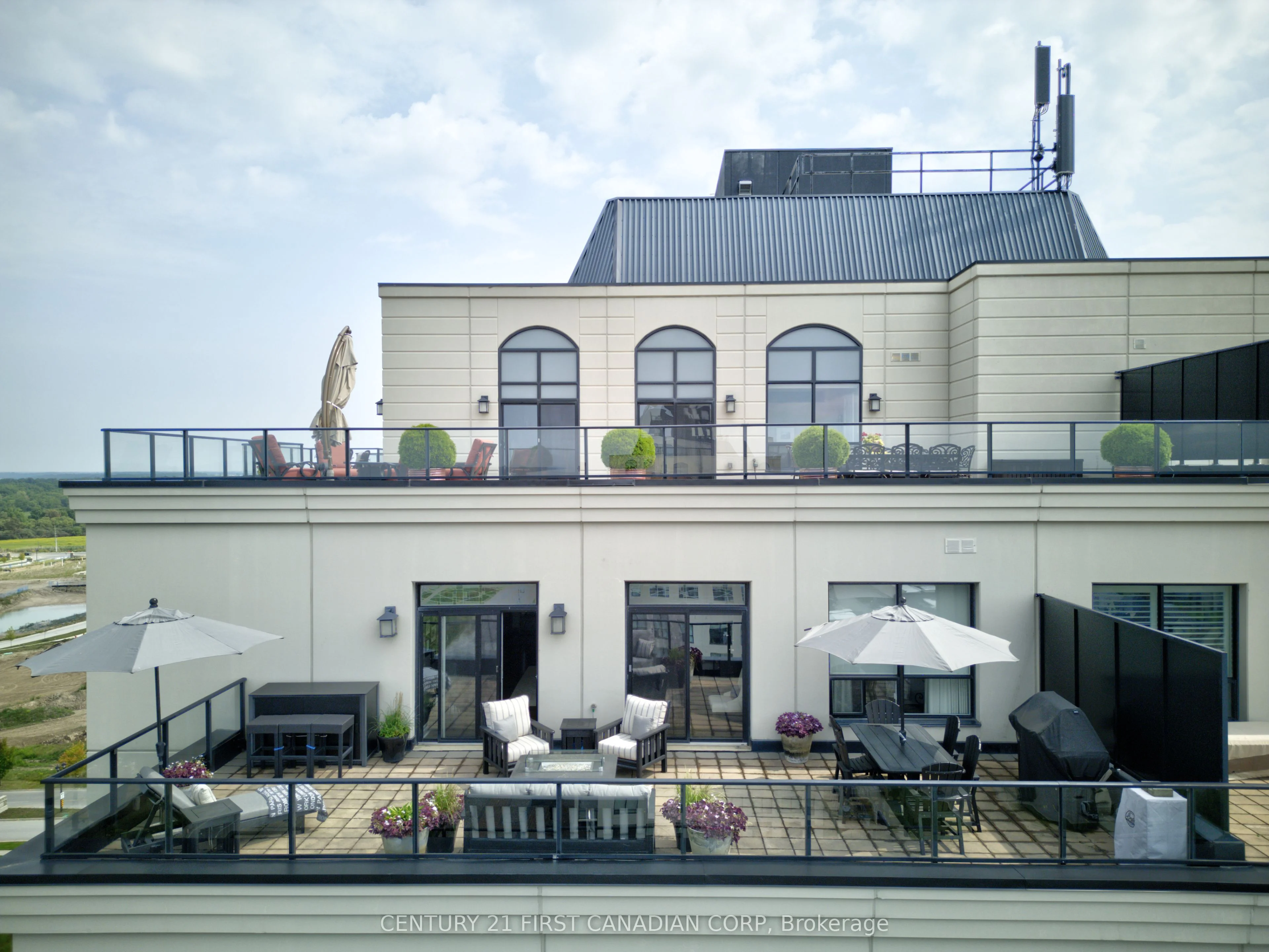 Condo Apartment in London North