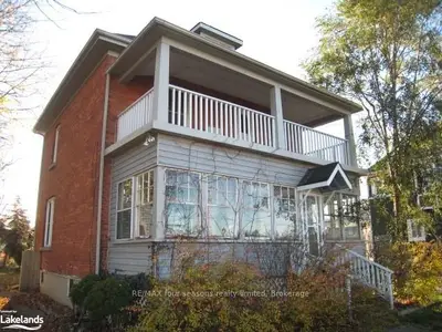 69 King Street E, Blue Mountains, On N0h 2p0