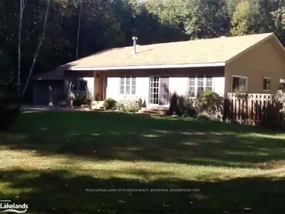 1415 Golden Beach Road, Bracebridge, On P1l 1w8