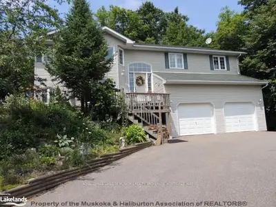 106 Hunters Bay Drive, Huntsville, On P1h 1m9
