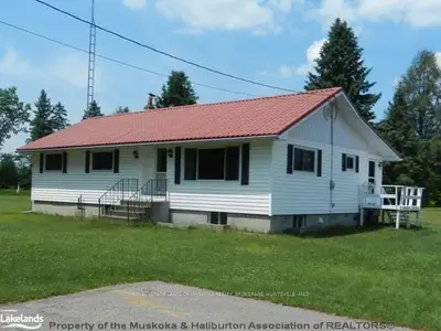 68 Lancelot Road S, Huntsville, On P0b 1m0
