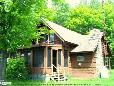 1874 Minnicock Lake Road, Highlands East, On K0m 1s0