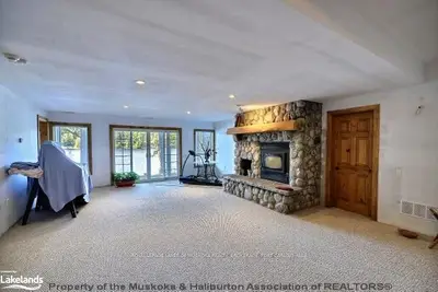 1063 & 1067 Kemp Road, Muskoka Lakes, On P0c 1a0