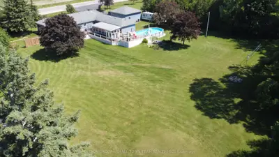 Detached in Bluewater