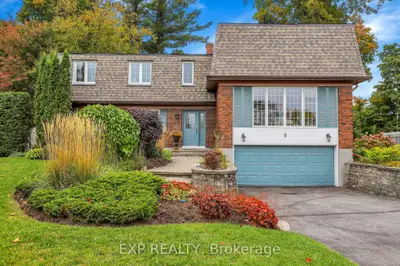 Detached in South of Baseline to Knoxdale