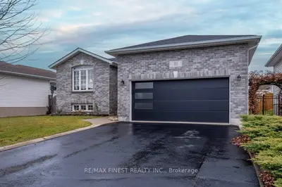 Detached in Kingston