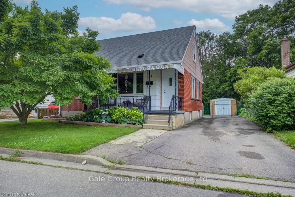Detached in Brantford