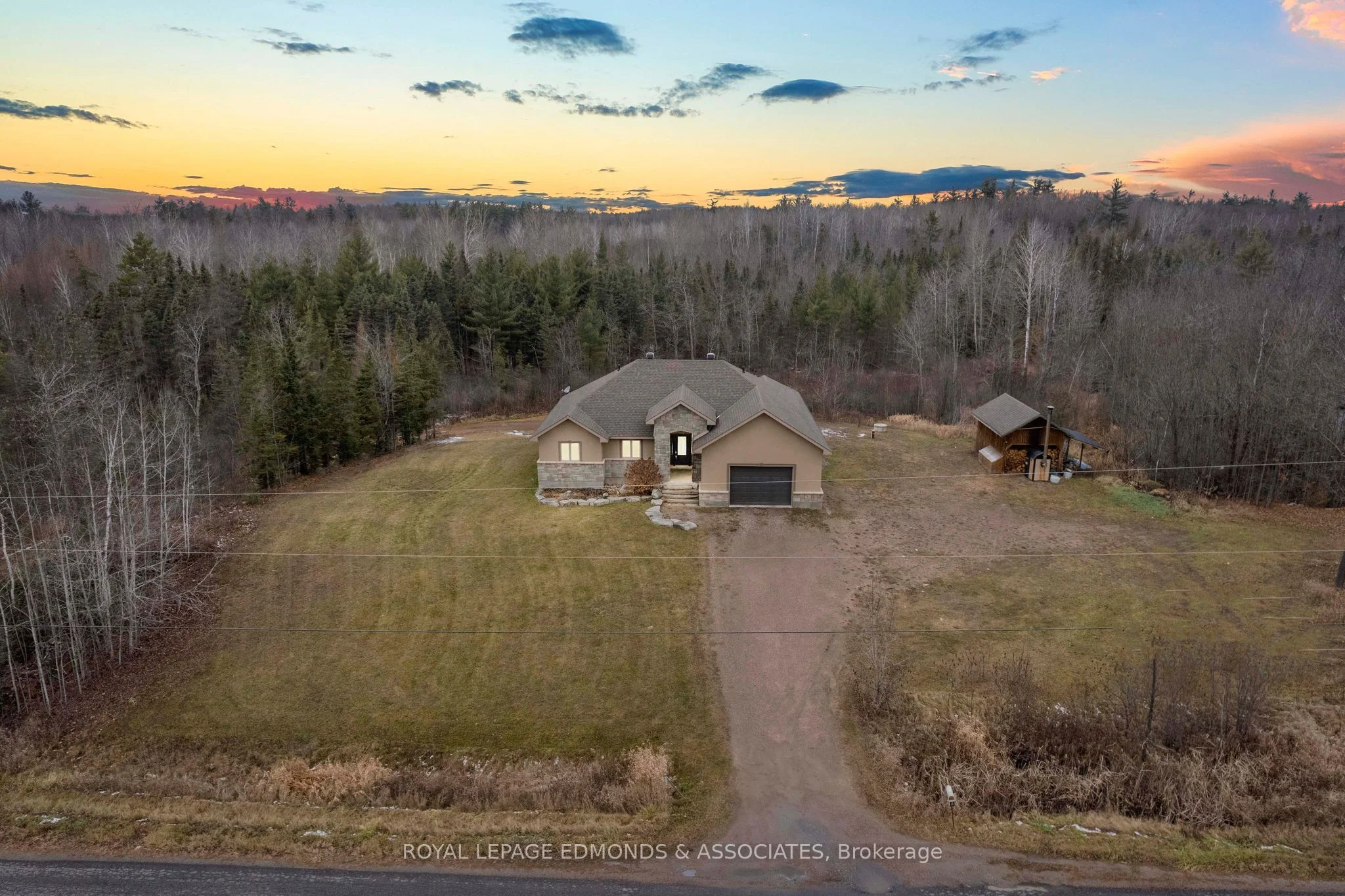 846 Green Lake Road, North Algona Wilberforce, On K8a 6w4