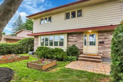 Detached in Alta Vista and Area