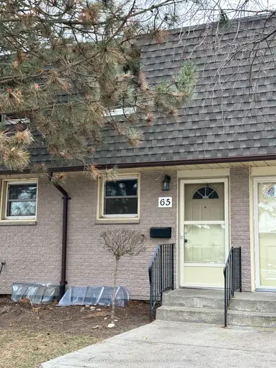 Condo Townhouse in London East