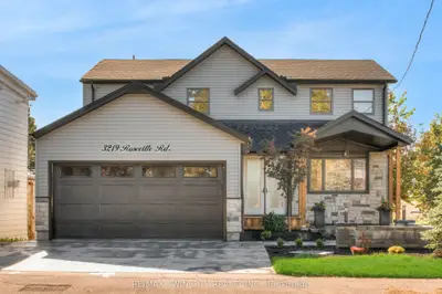 Detached in North Dumfries