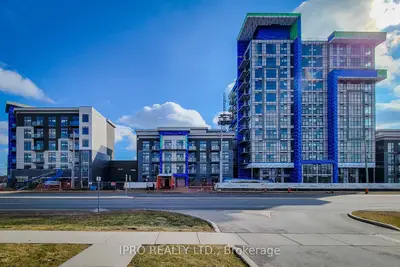 Condo Apartment in Hamilton