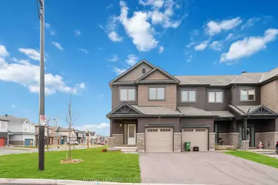 Att/Row/Townhouse in Blossom Park - Airport and Area