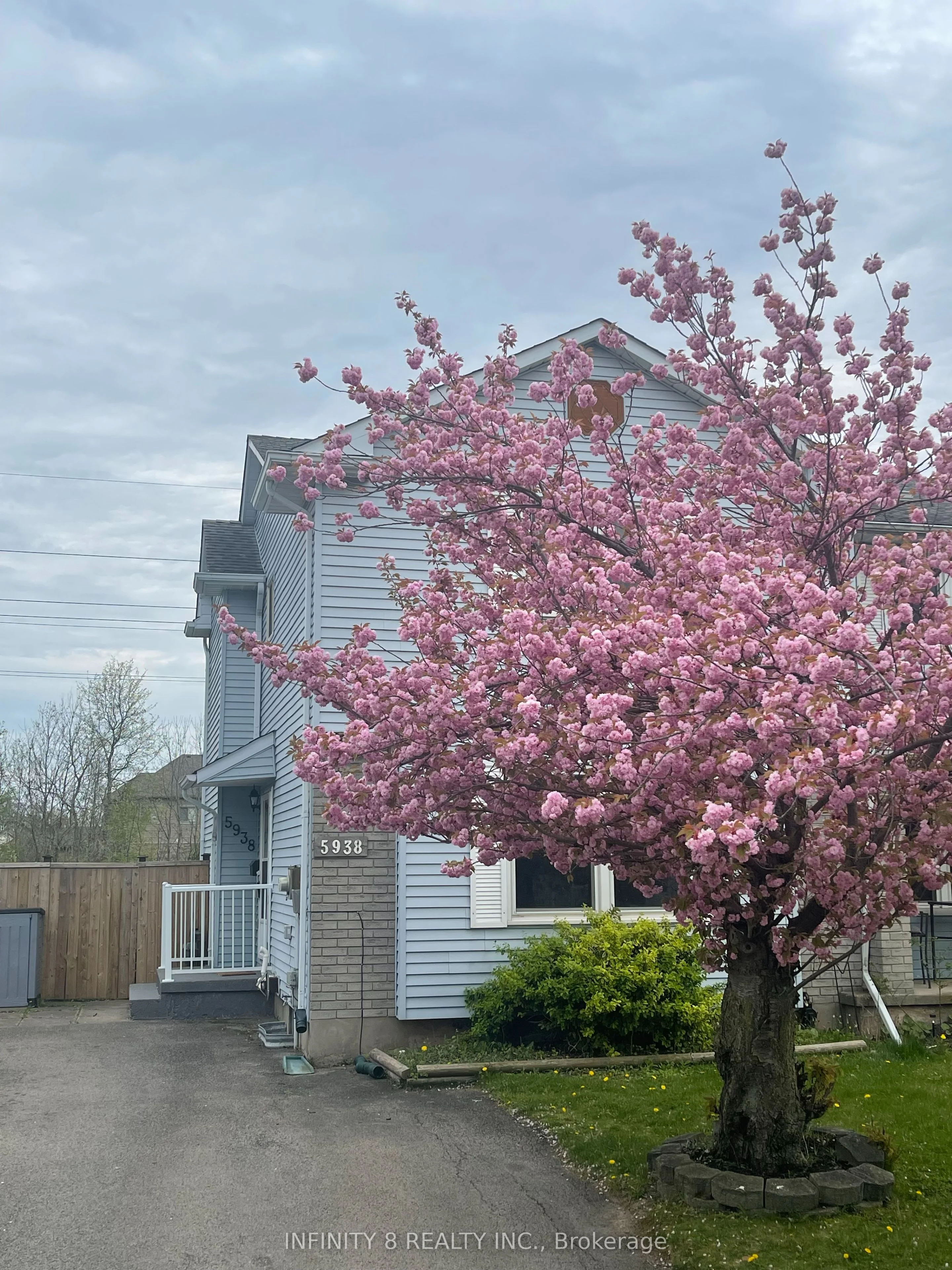 5938 Crimson Drive, Niagara Falls, On L2g 7t7