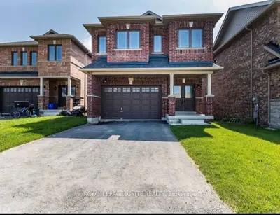Detached in Thorold