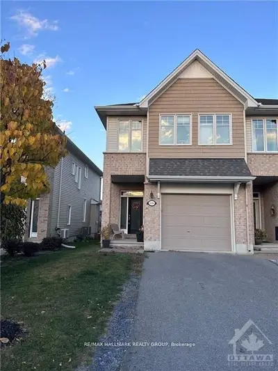 Att/Row/Townhouse in Barrhaven