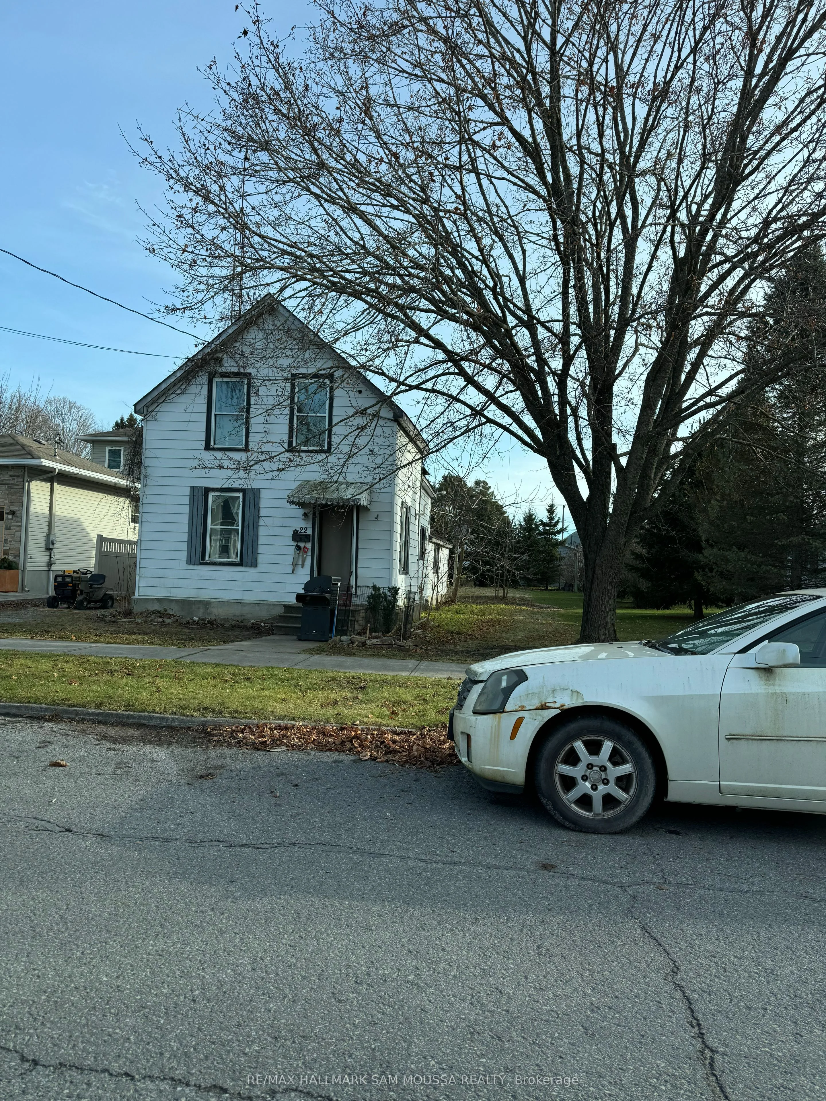 Detached in Perth