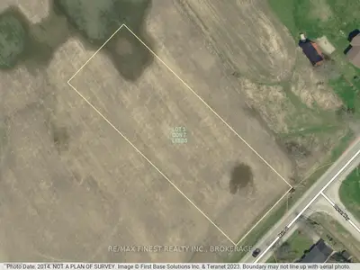 Vacant Land in Leeds and the Thousand Islands