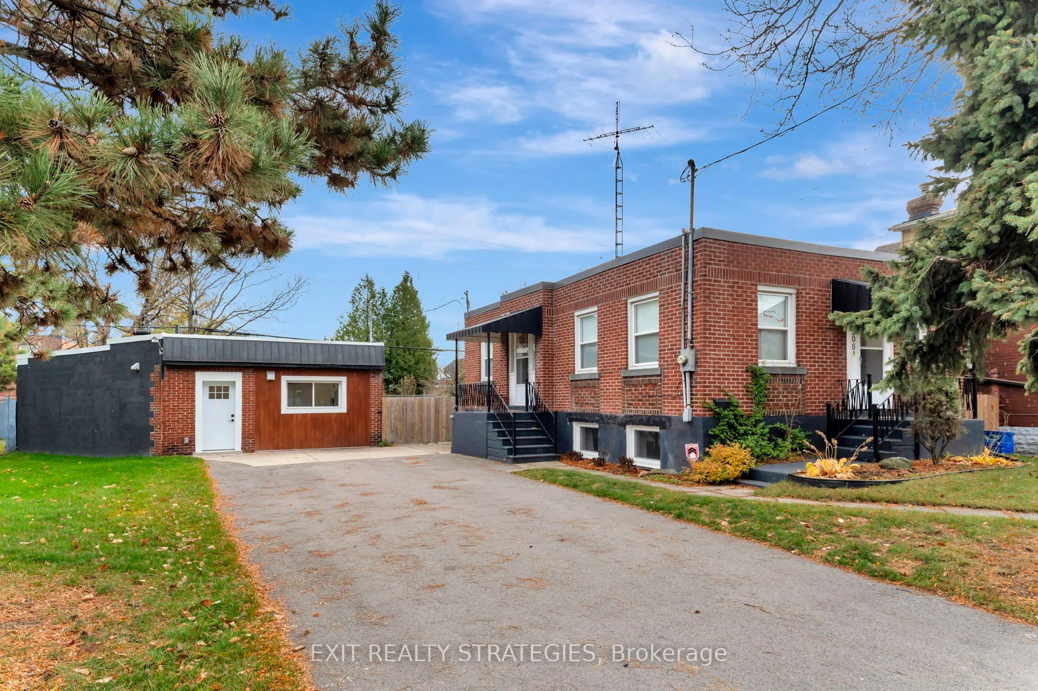 Triplex in Hamilton