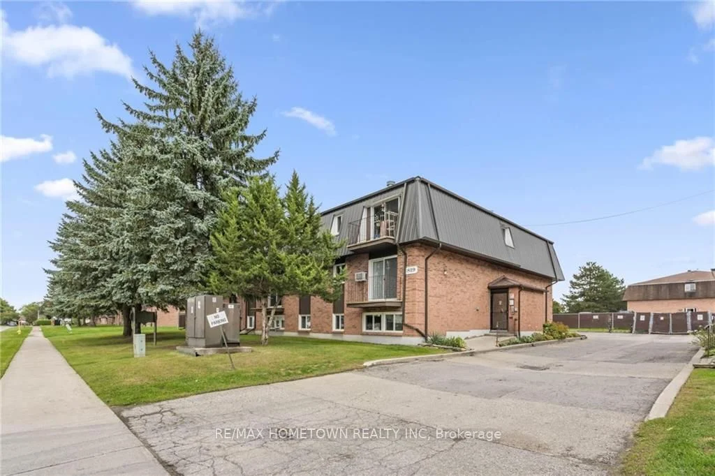 Condo Apartment in Brockville