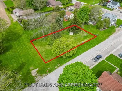Lt 42 Emla Street, Bluewater, On N0m 1n0