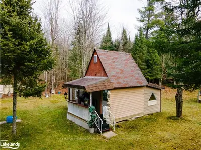 1538 Braeloch Road, Algonquin Highlands, On K0m 1s0