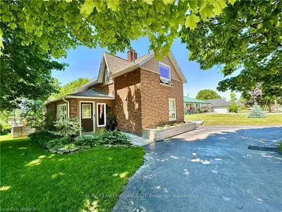 1186 Queen Street, Kincardine, On N2z 1g5