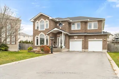 Detached in Kingston
