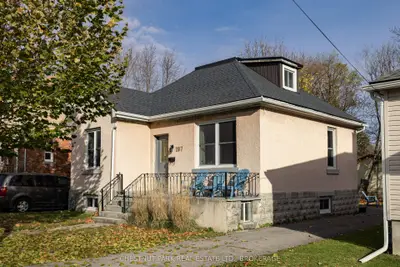 Detached in Kingston