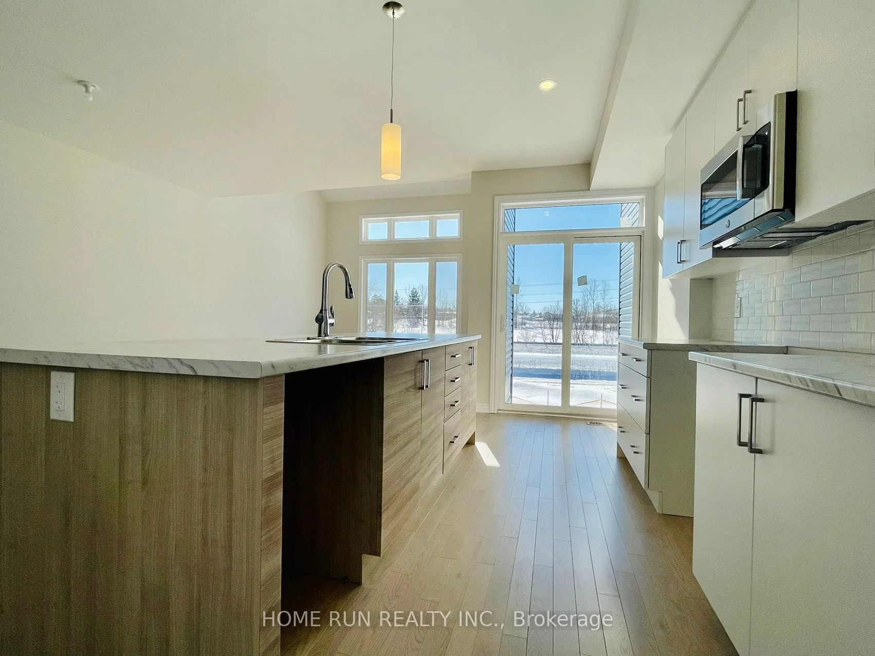 541 Enclave Lane, Clarence-Rockland, ON K4K 0M8