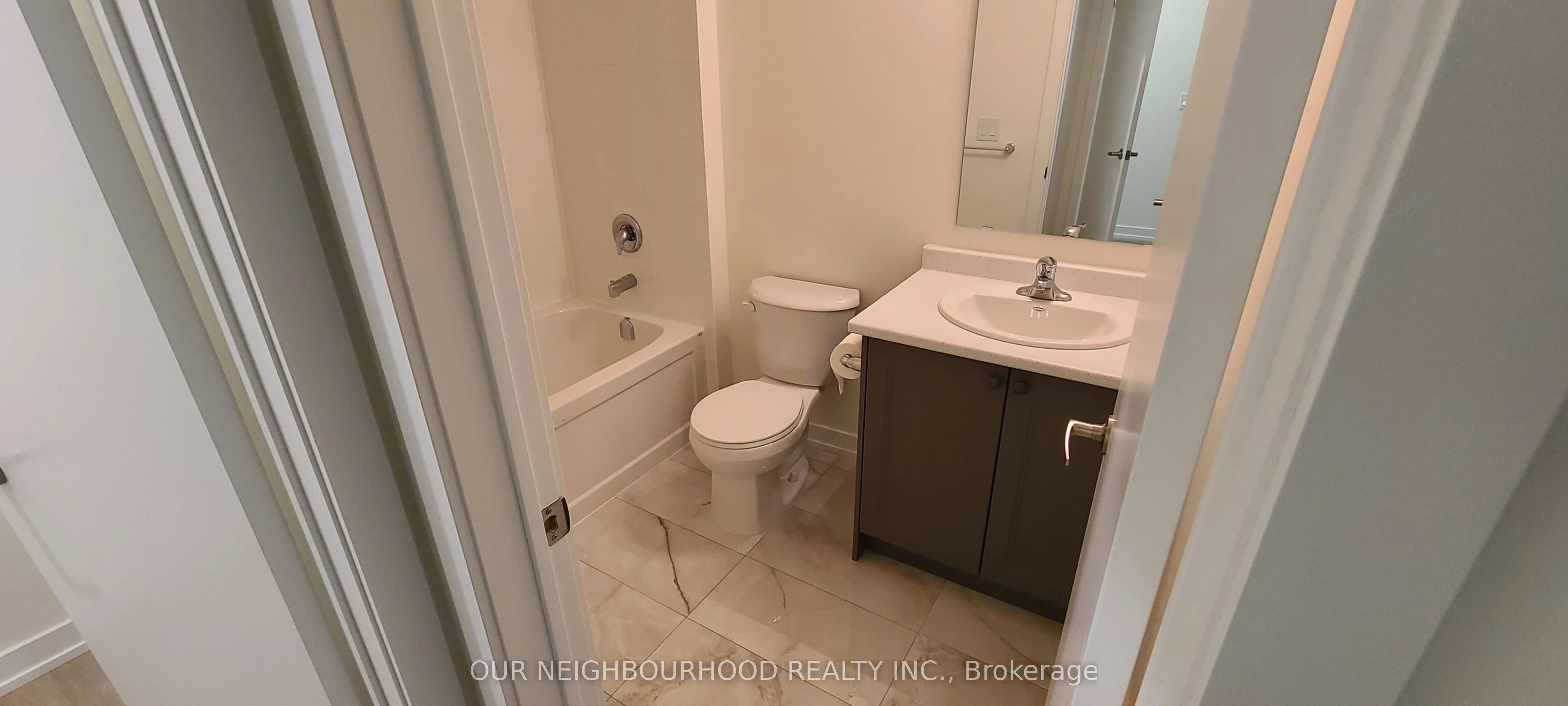 160 Densmore Road 1601, Cobourg, ON K9A 4J9