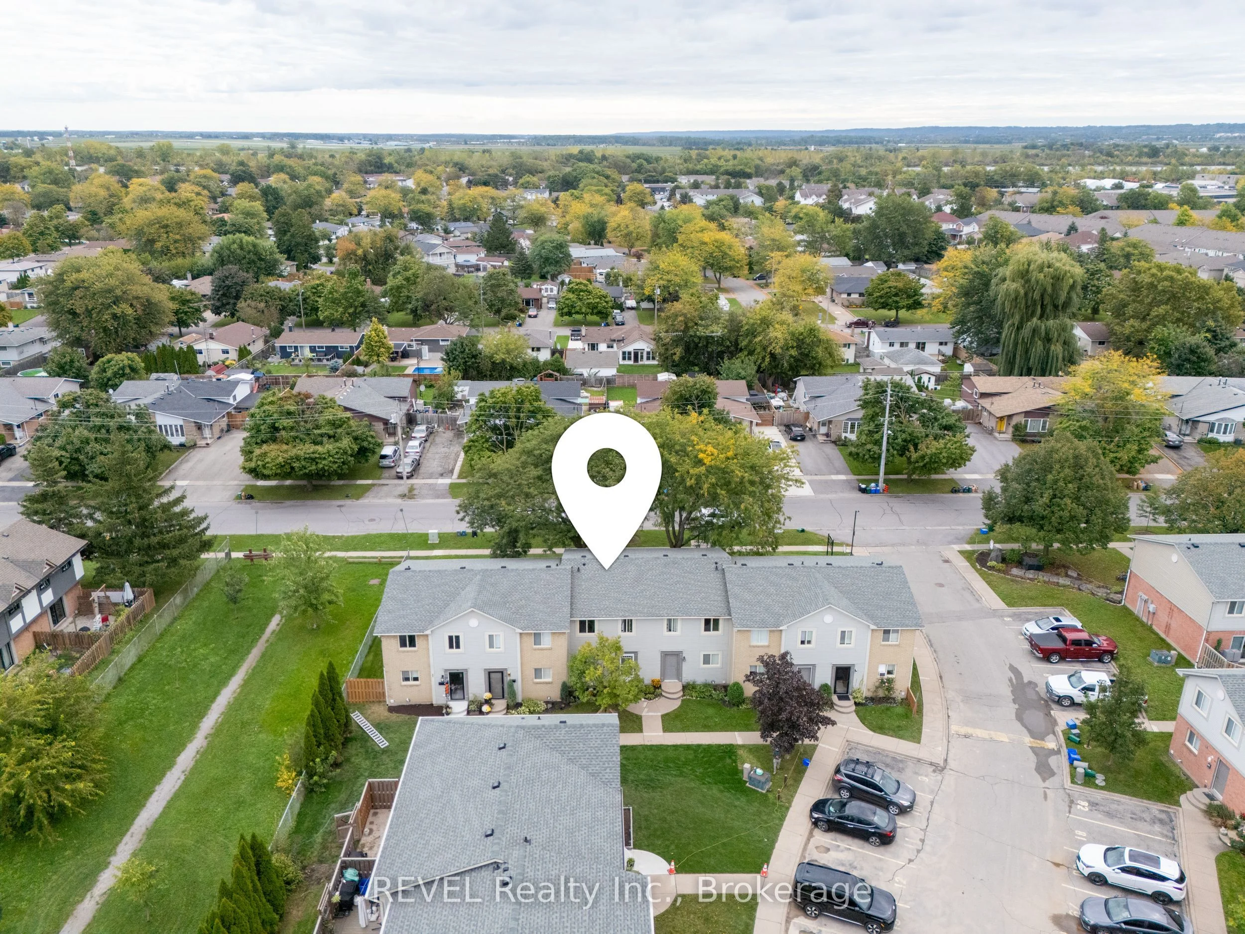 Condo Townhouse in St. Catharines