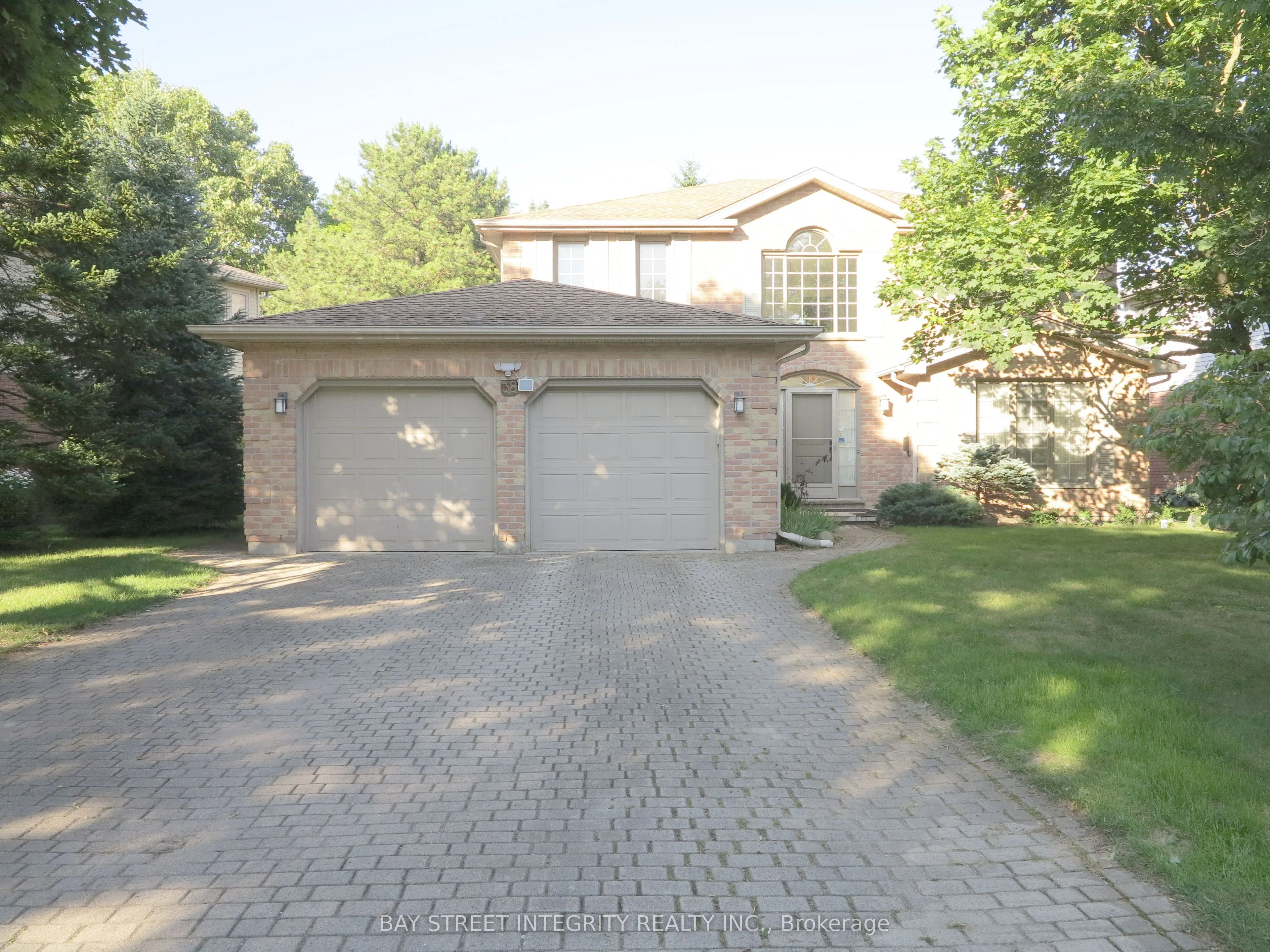 38 Orkney Crescent E, London North, On N5x 3r7
