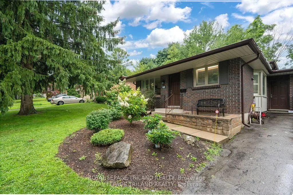 151 Paperbirch Crescent, London North, ON N6G 1L8