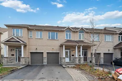 Att/Row/Townhouse in Barrhaven