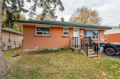 Detached in Guelph